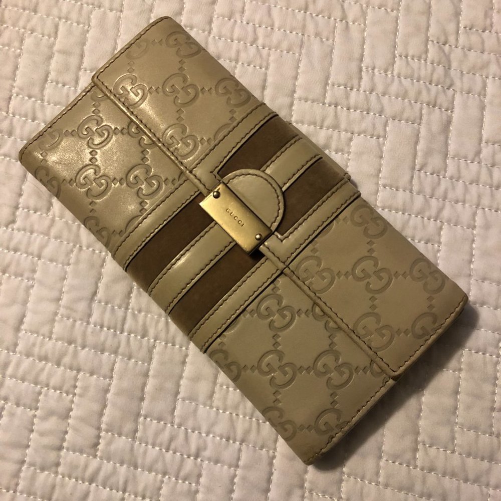 GUCCI Cream/Taupe 2-Sided Snaps Wallet